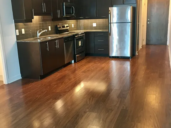 33 S Bay St #1311, Toronto, ON M5J 2Z3