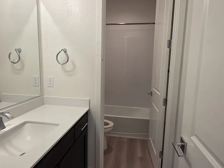 2829 Turner Ave — Photo 24