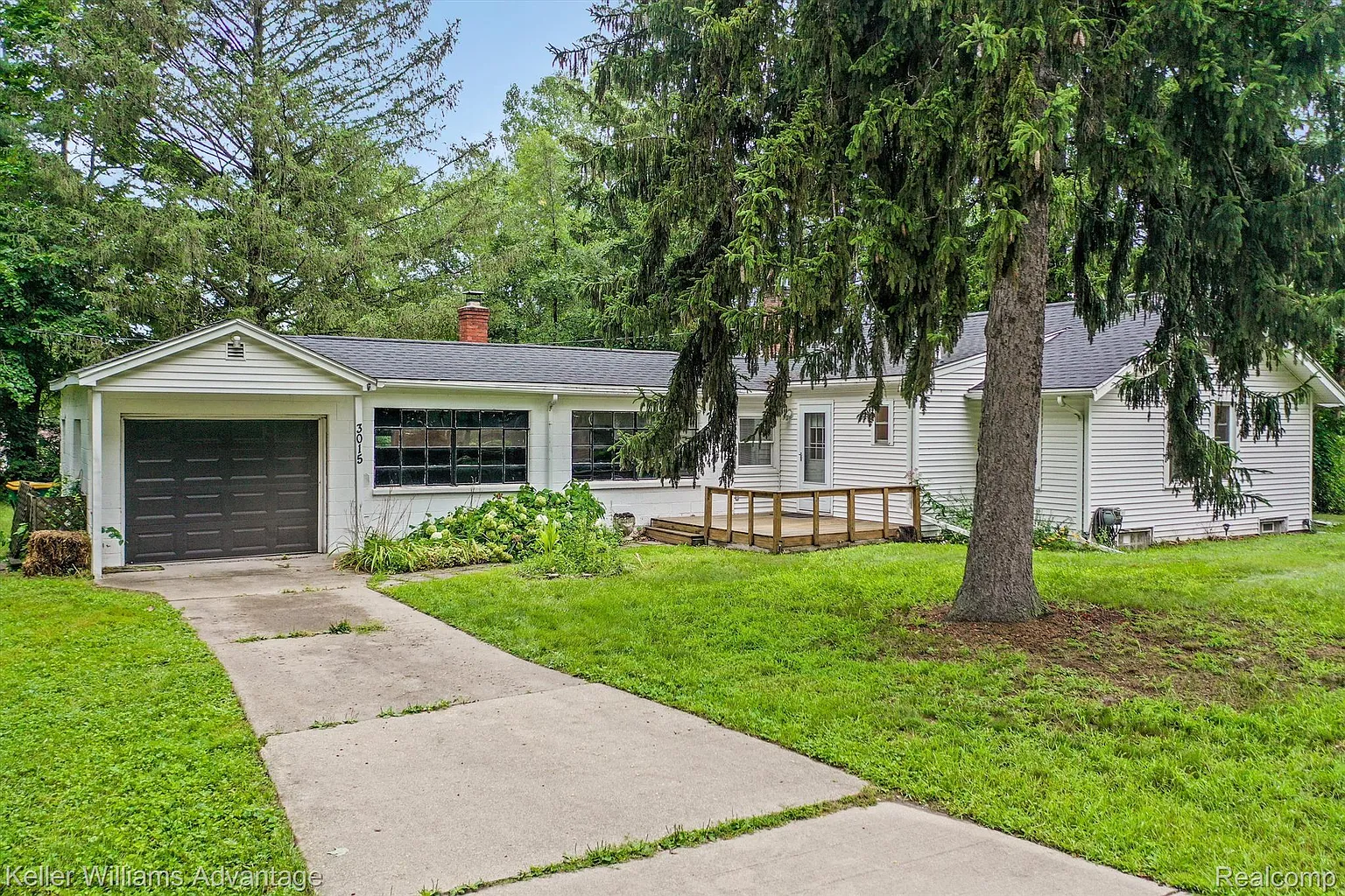 3015 Maganser Dr photo 1