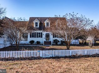 415 Sweet Hall Dr, Reedville, VA 22539