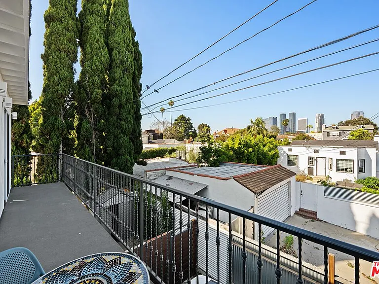 10623 Olympic Blvd — Photo 19