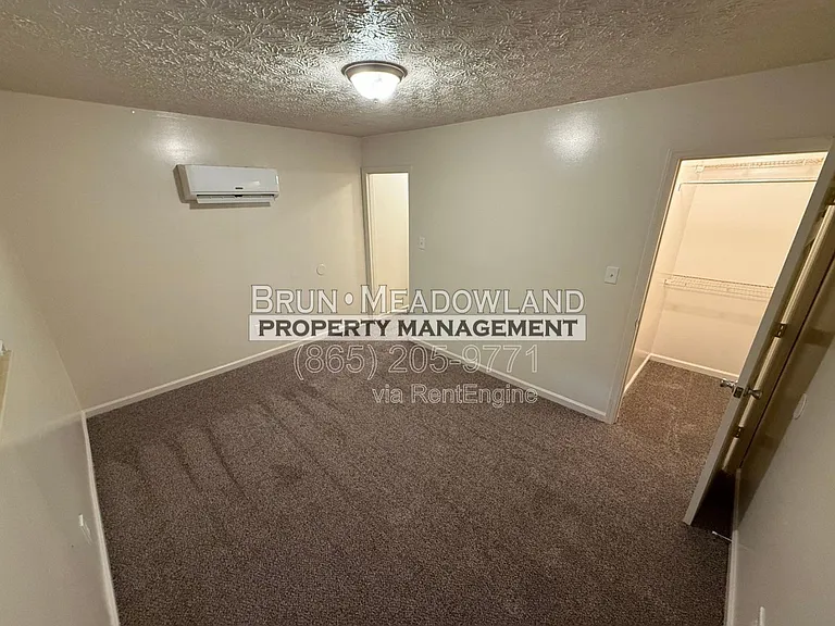 5525 Jacksboro Pike #18 — Photo 17