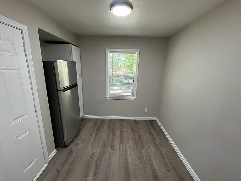 1809 Sycamore Dr — Photo 15