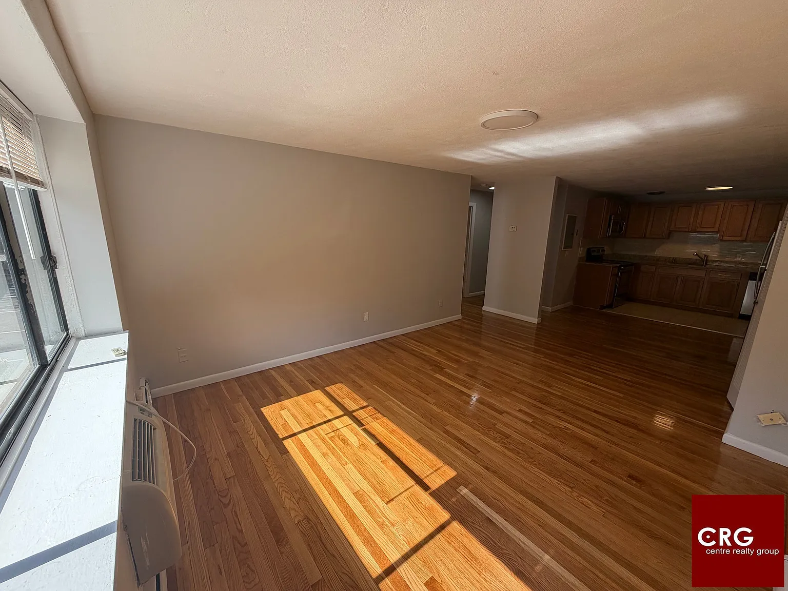 2 bed, 1.0 bath, $3,100 — Photo 4
