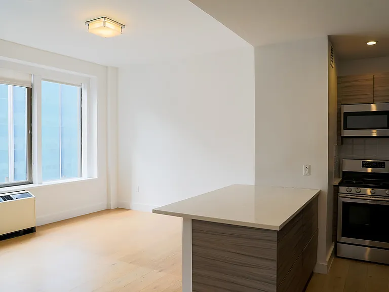 53 Park Pl #20G — Photo 6