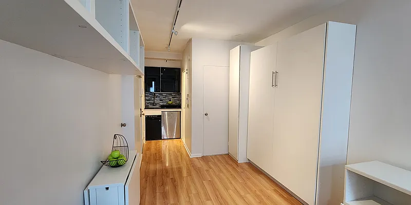 Rented by R New York | media 2