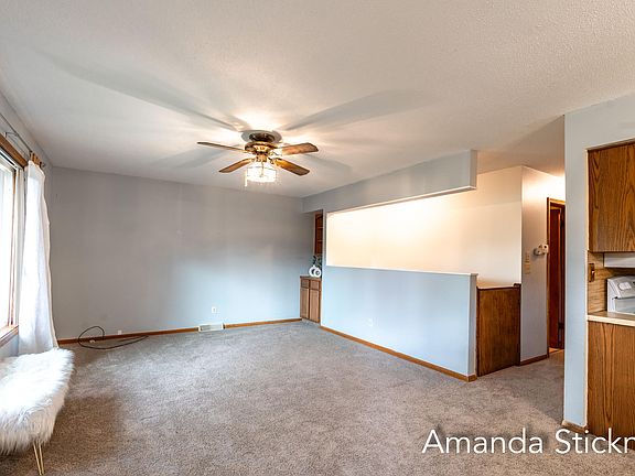 5th image of 8462 Elkwood Dr SW