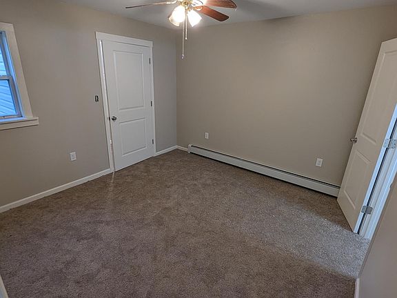 5th image of 118 Clarkson Ave