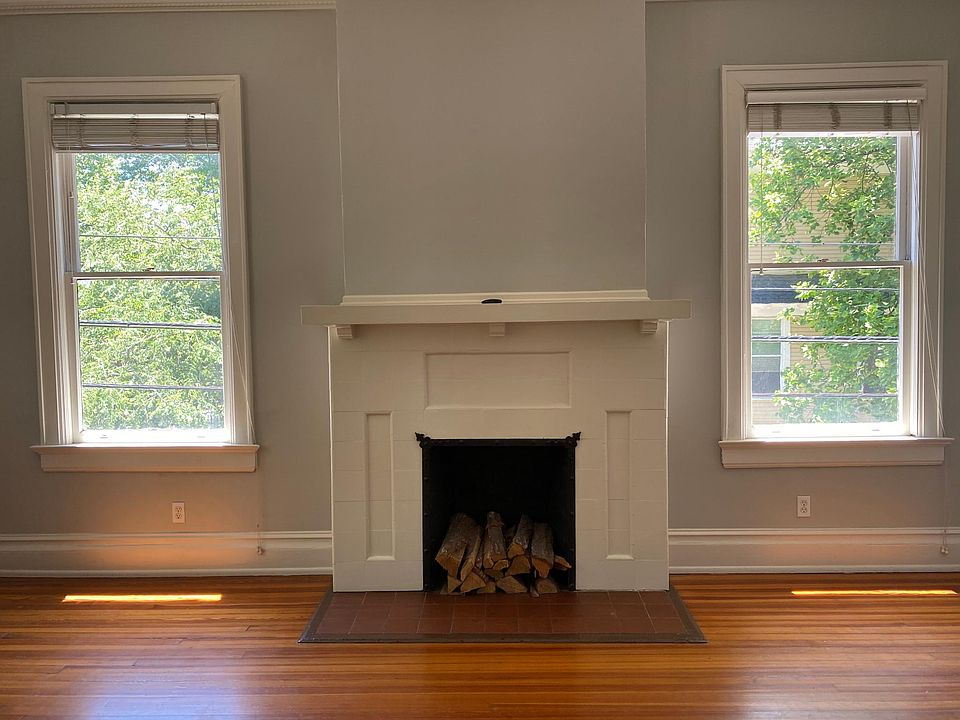 Main Bedroom. Fireplace not functioning. Pretty though!