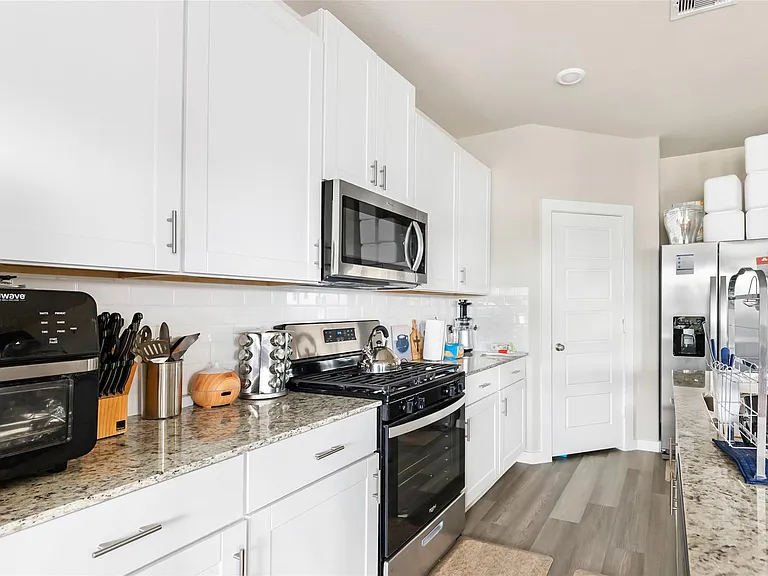 18903 Austin Ridge Dr — Photo 16