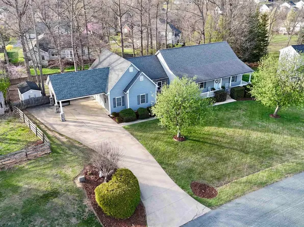 18 Forest View Ln, Fishersville, VA 22939