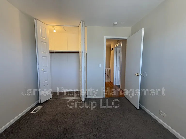 1557 Quaker Ln #114 — Photo 12