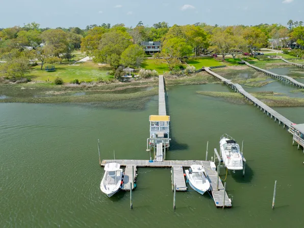 302 Summer Rest Road, Wilmington, NC 28405
