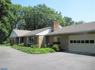 43 Oakwood Dr, Medford, NJ 08055