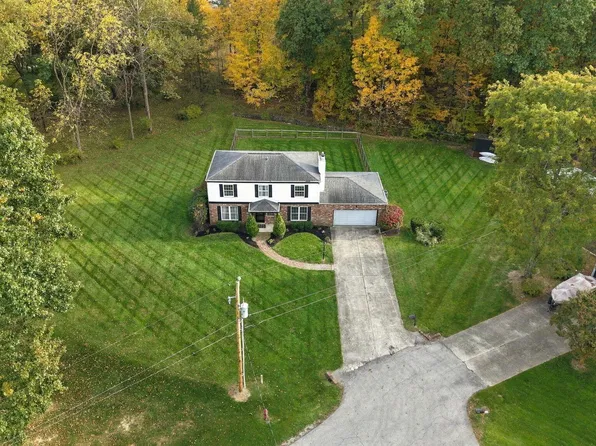 53 Lakeland Ct SW, Etna, OH 43068