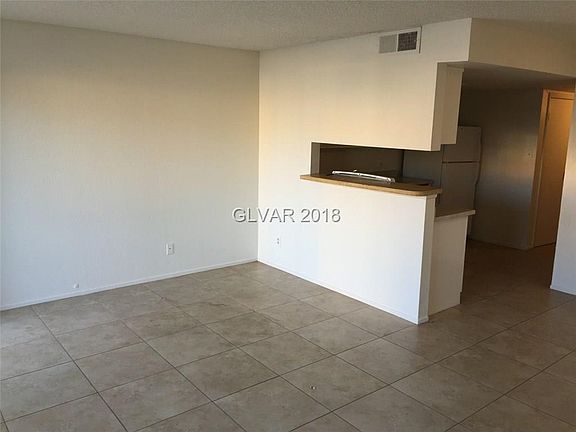 3rd image of 4195 Solteros St