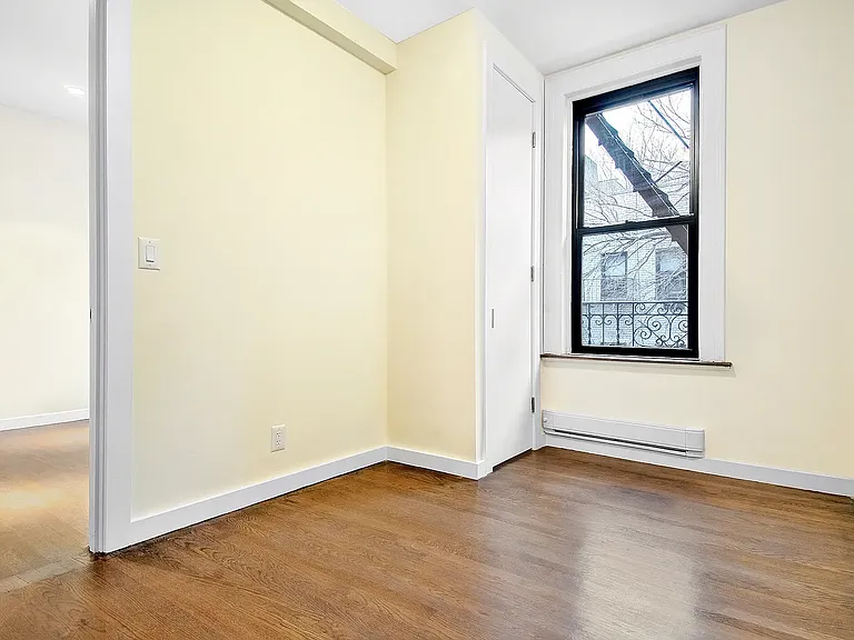 199 Prince St #10 — Photo 9