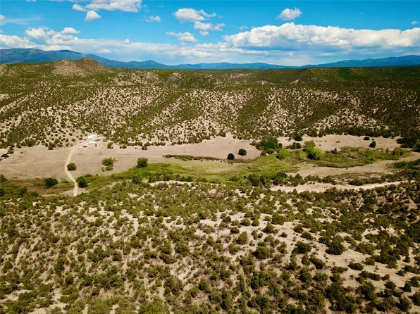 910 County Road 69, Chamisal, NM 87521