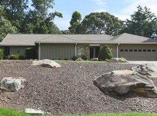 830 Saddlehill Rd, Roswell, GA 30075