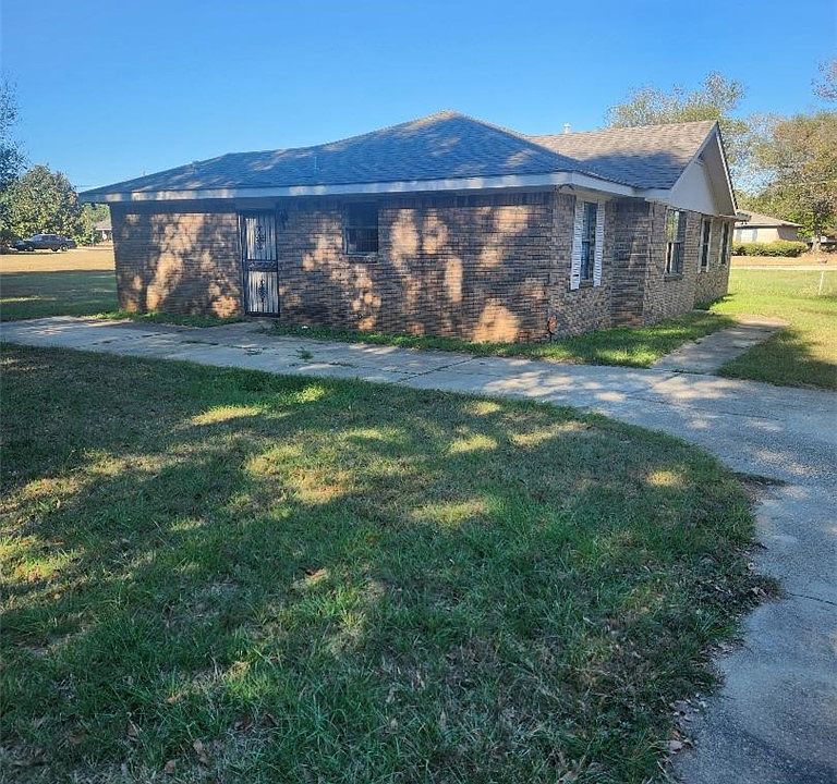 1st image of 2803 Old Columbus Rd