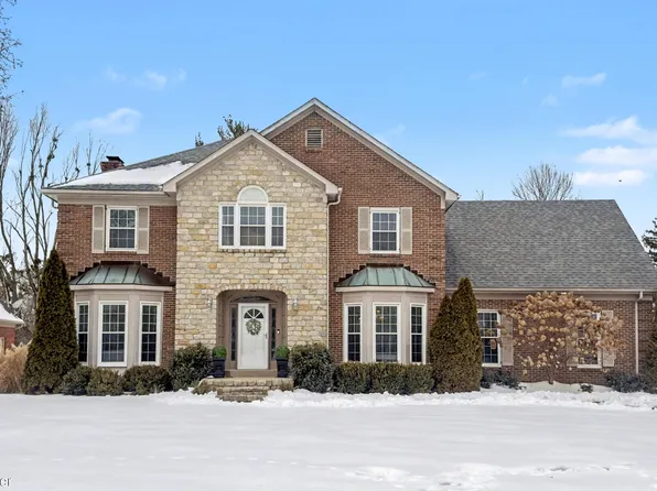 9919 Spring Ridge Dr, Louisville, KY 40223