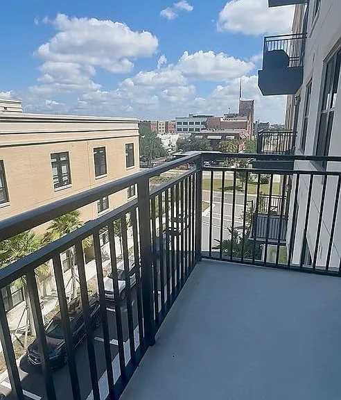 1722 Nuccio Pkwy — Photo 16