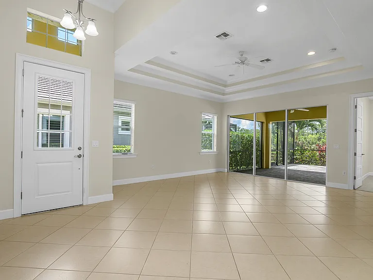 7162 Dominica Dr — Photo 2