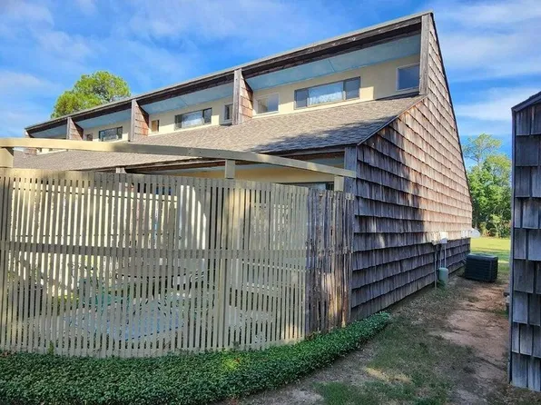 828 Oakleigh Ave APT 8, Gulfport, MS 39507