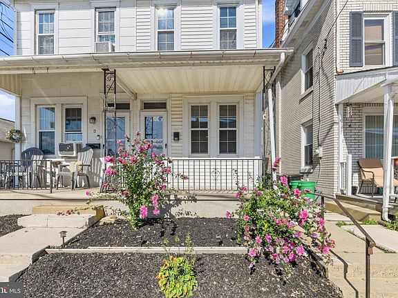 4th image of 32 N Wyomissing Ave