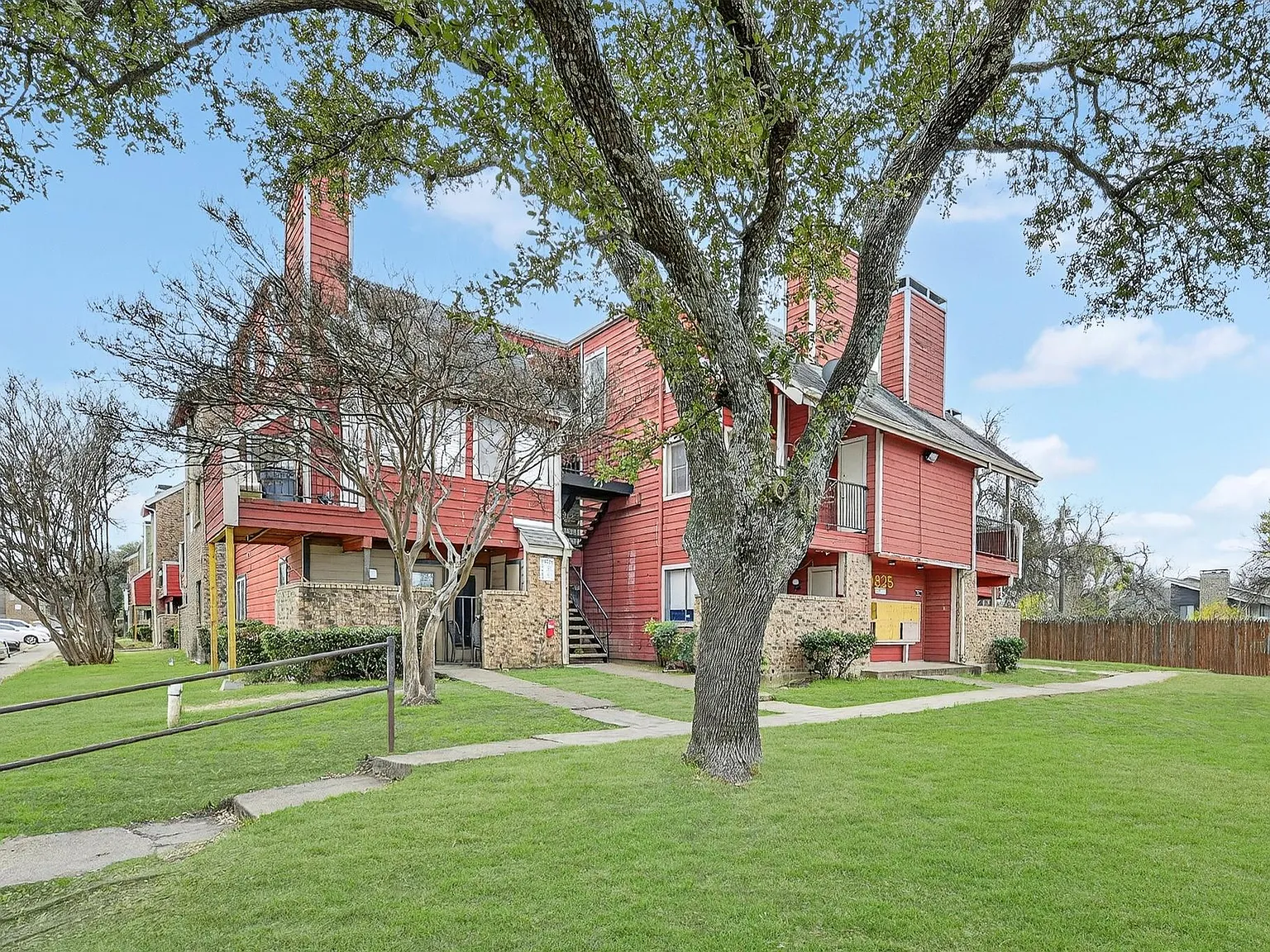 1 bed, 486 sqft, $949 — Photo 1