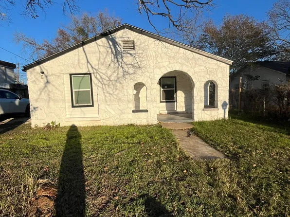 108 N Ash St, Springtown, TX 76082