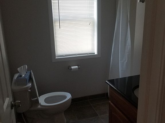 5th image of 3731 Buckingham Ave