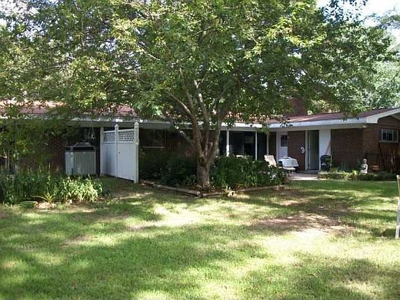 3rd image of 103 Arlington Pl