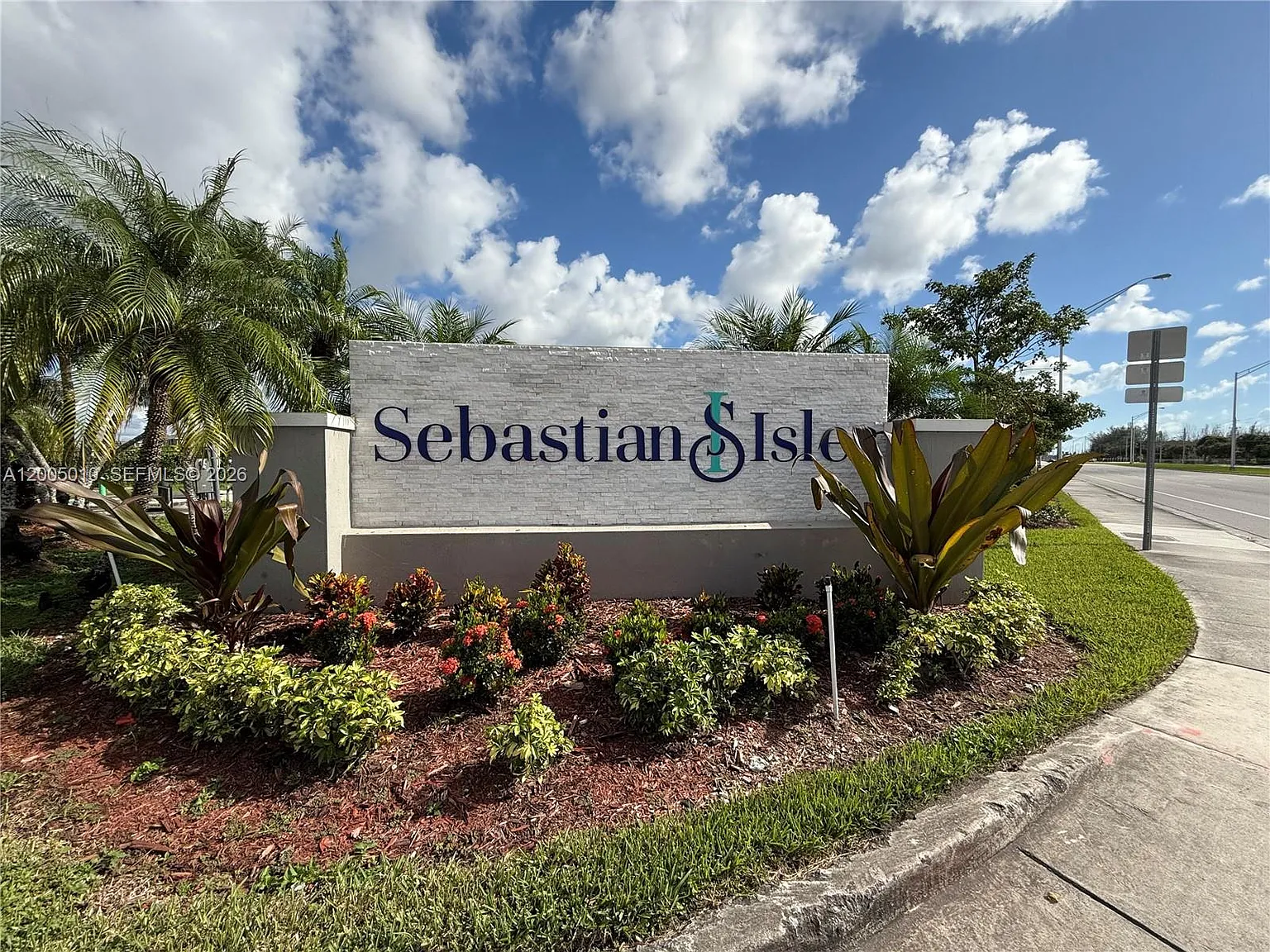Florida City Park Rev — Photo 1