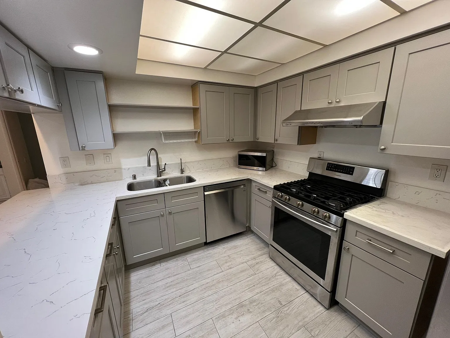 2 bed, 1389 sqft, $4,000 — Photo 2