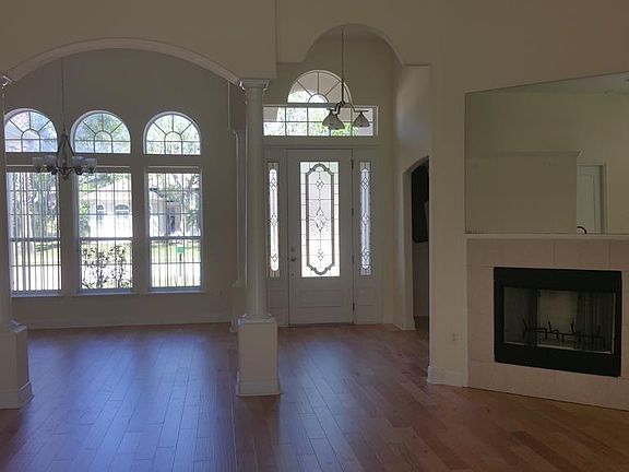 2nd image of 3636 Christa Ct