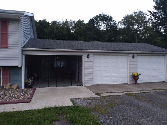 2nd image of 186 Memorial Dr