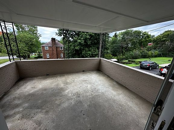 5th image of 930 Bower Hill Rd