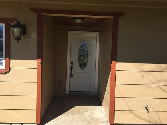 2nd image of 5019 Village Crst