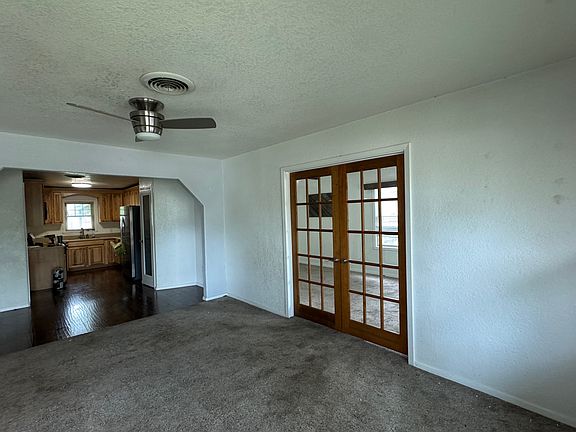 4th image of 3241 Ivy Ln #2
