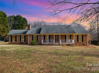 2222 Fox Hunt Dr, Monroe, NC 28110