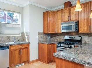 31 Etruria St APT A, Seattle, WA 98109