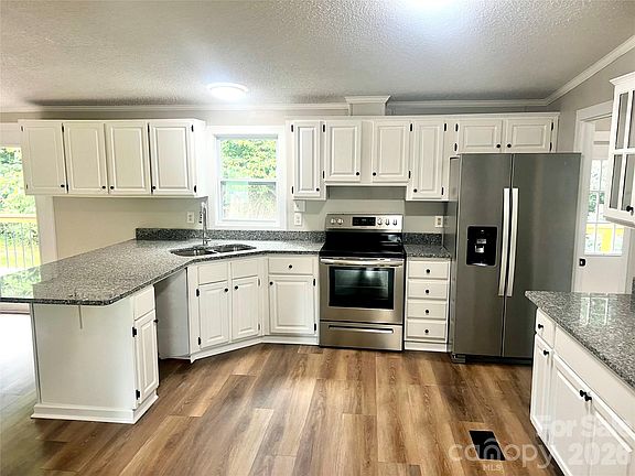 5th image of 10380 Turnplow Dr #8
