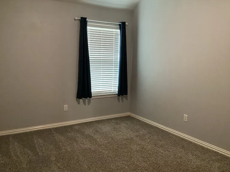 9121 Rose Ct — Photo 12
