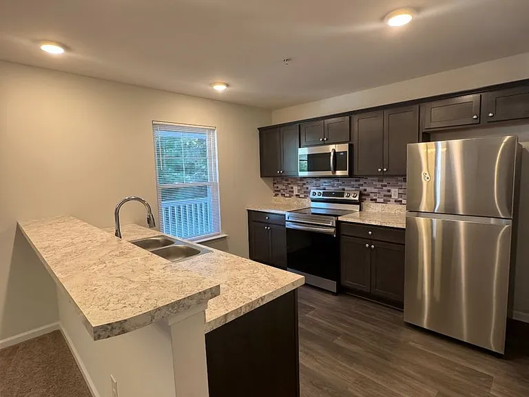 66 Turningstone Blvd #6 — Photo 2