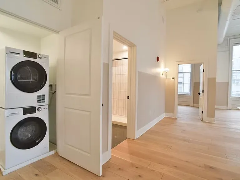 30 W Broad St #203 — Photo 4