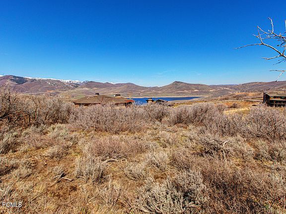 2nd image of 1226 E Lasso Trl #37