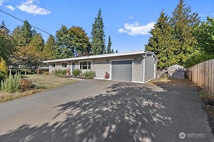 21904 88th Place W photo 1