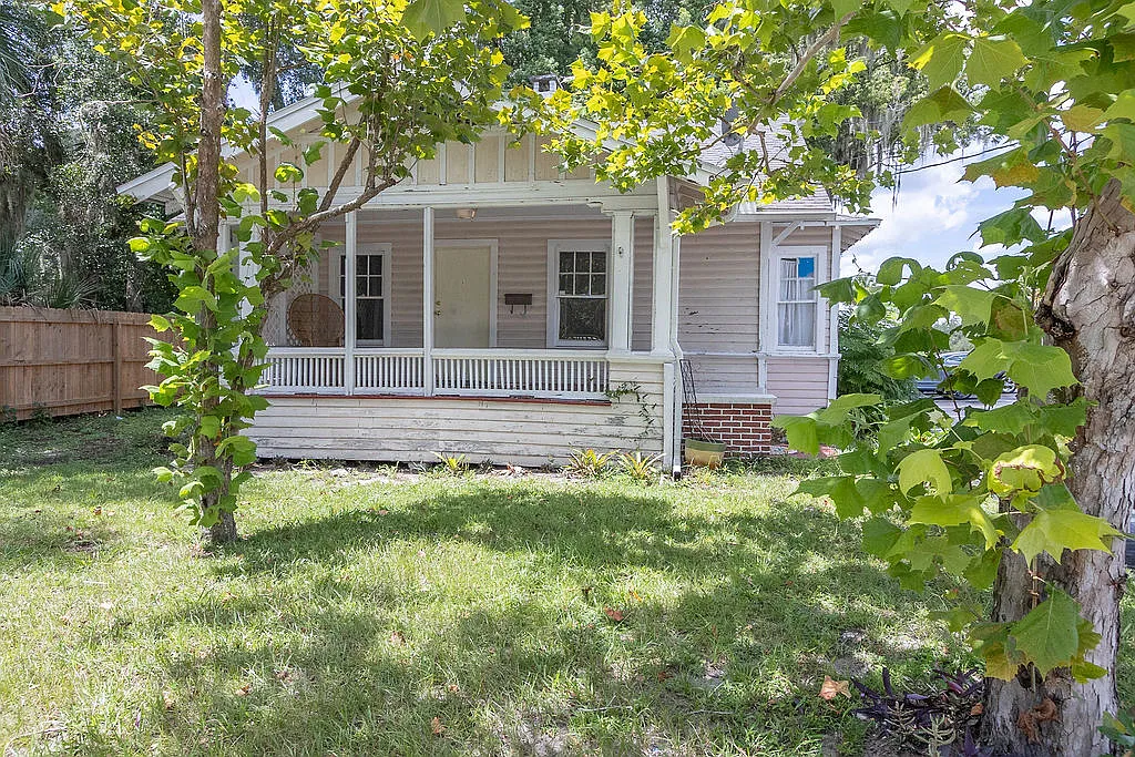 118 South Garfield Avenue - 1 — Photo 1