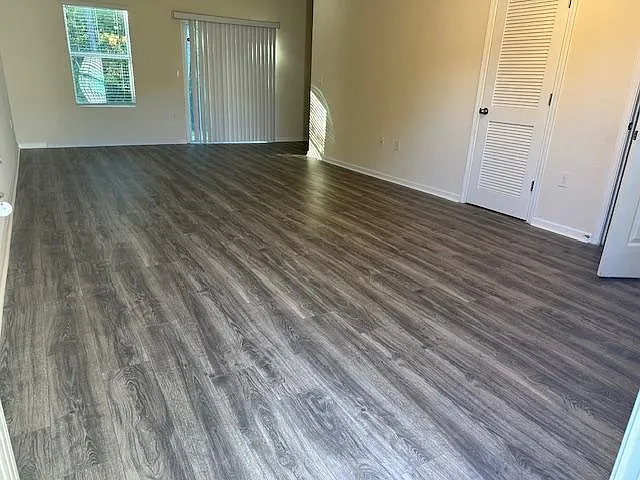 394 Servia Dr — Photo 18